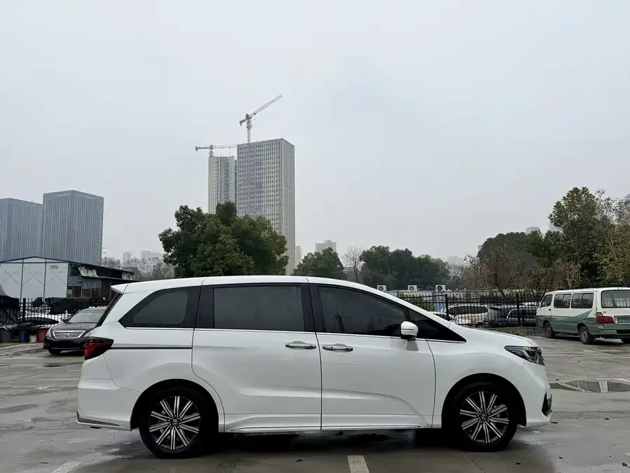Honda Odyssey 2022 Odyssey 2.0L e:HEV Smart Edition 2023 — миниатюра 2