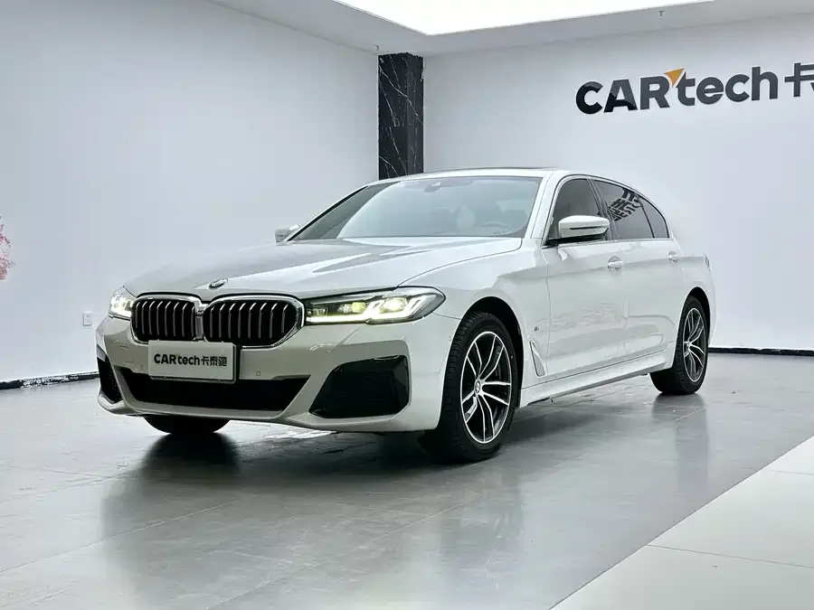 BMW 5 Series BMW 5 Series 2022 facelift 525Li M sports package 2023 — фото 1, купить с доставкой в Москву