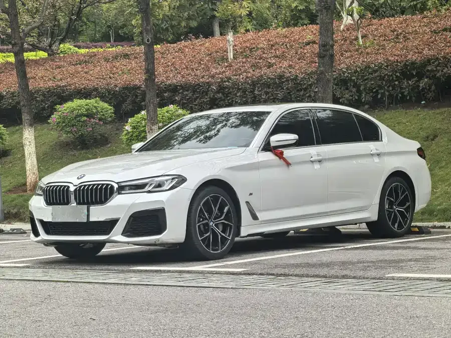 BMW 5 Series 2023