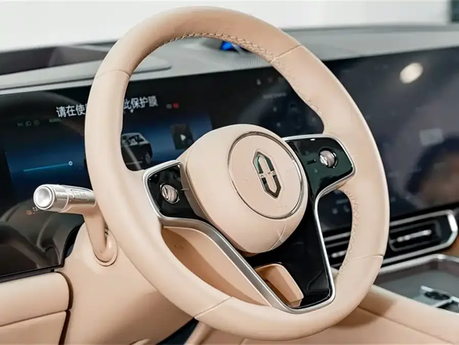 AITO M9 Wenjie M9 2025 Extended Range Ultra Edition 52kWh 6-Seat Version (192-line LiDAR) 2025 — миниатюра 3
