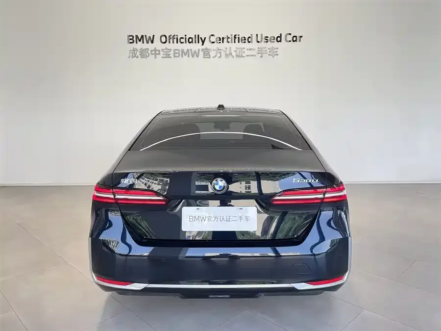 BMW 5 Series BMW 5 Series 2024 530Li Leading M Sports Package 2025 — миниатюра 2