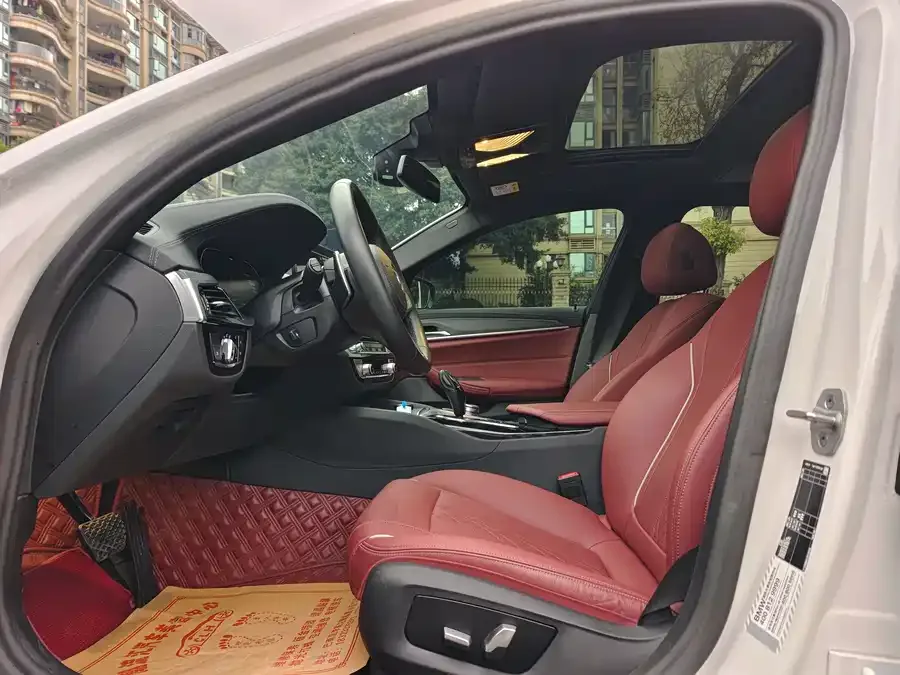 BMW 5 Series BMW 5 Series 2023 530Li Leading M Sport Package 2024 — миниатюра 3