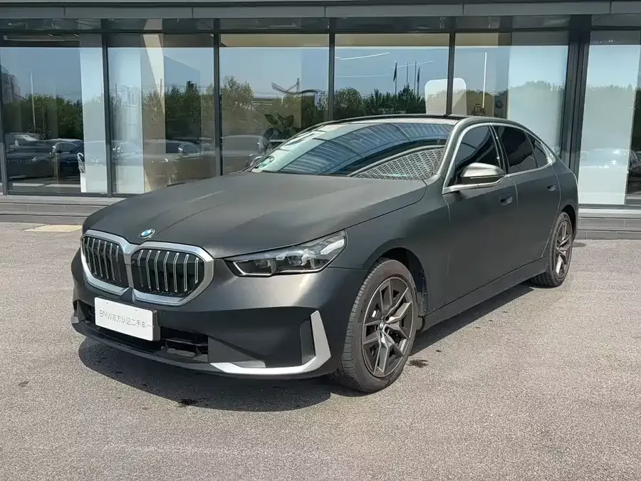 BMW 5 Series 2024