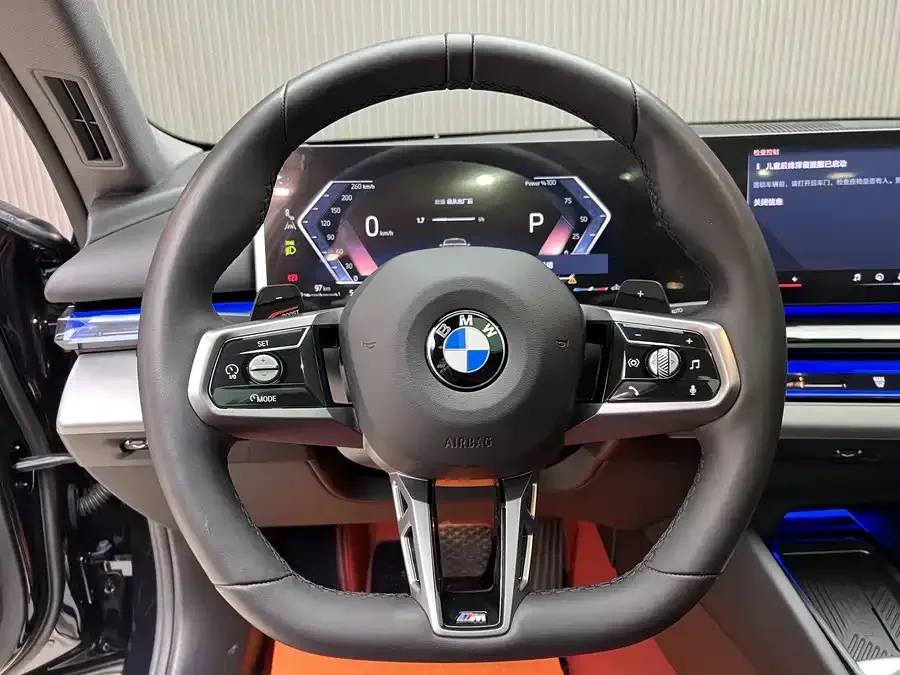 BMW 5 Series BMW 5 Series 2024 525Li M Sports Package 2024 — миниатюра 2