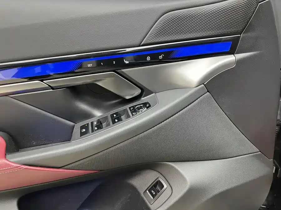 BMW 5 Series BMW 5 Series 2024 525Li M Sports Package 2024 — миниатюра 5
