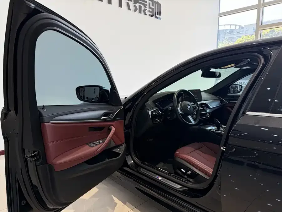 BMW 5 Series BMW 5 Series 2022 530Li Leading M Sport Package 2022 — миниатюра 5