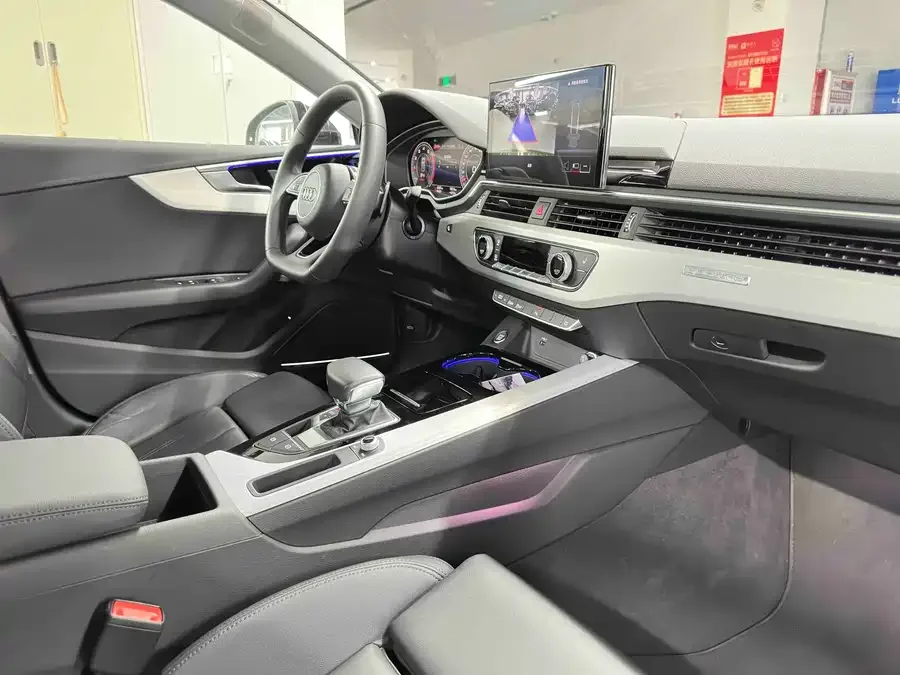 Audi A5 Audi A5 (Imported) 2024 Sportback 40 TFSI quattro Luxury Dynamic Edition 2024 — миниатюра 5