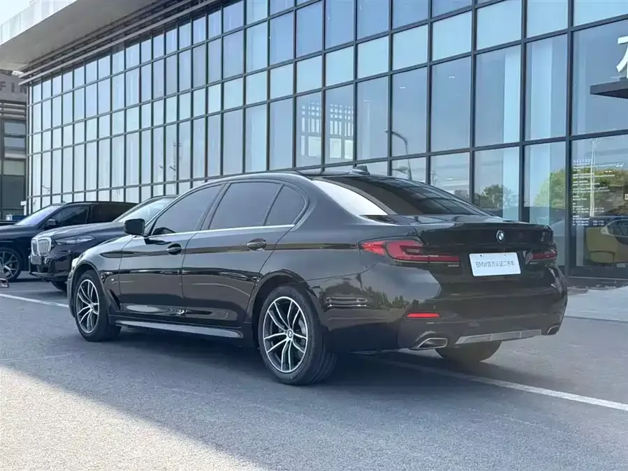 BMW 5 Series BMW 5 Series 2022 525Li M Sport Package 2022 — миниатюра 2