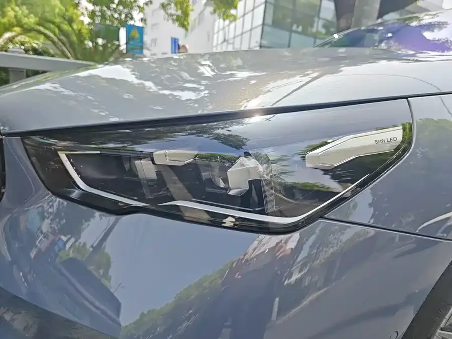 BMW 5 Series BMW 5 Series 2024 530Li Leading Luxury Package 2025 — миниатюра 2