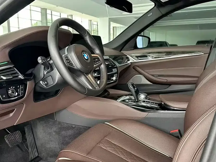 BMW 5 Series BMW 5 Series 2022 525Li M Sport Package 2022 — миниатюра 3