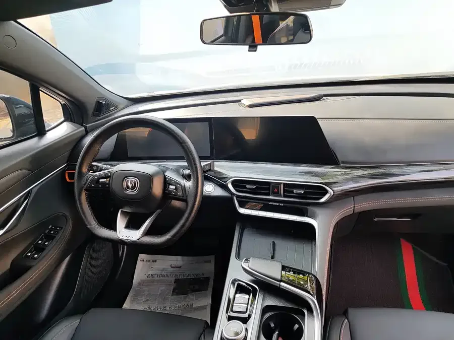Changan UNI-T Changan UNI-T 2022 1.5T Premium Edition 2022 — миниатюра 4