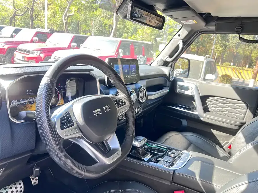 BAIC BJ40 Beijing Off-road BJ40 2023 2.0T Automatic 4WD Touring Tower Champion Edition 2023 — миниатюра 4