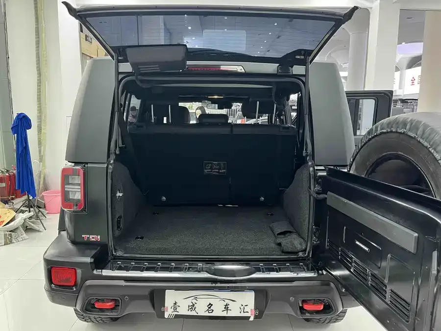 BAIC BJ40 Beijing Off-road BJ40 2021 2.0D Automatic 4WD Blade Hero Edition Knight Type (Front and Rear Electric Locks) 2023 — миниатюра 5