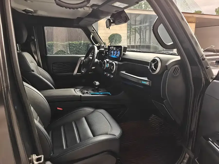 BAIC BJ40 Beijing Off-road BJ40 2023 2.0D Automatic 4WD Blade Hero Edition Knight Type (Front and Rear Electric Locks) 2022 — миниатюра 5