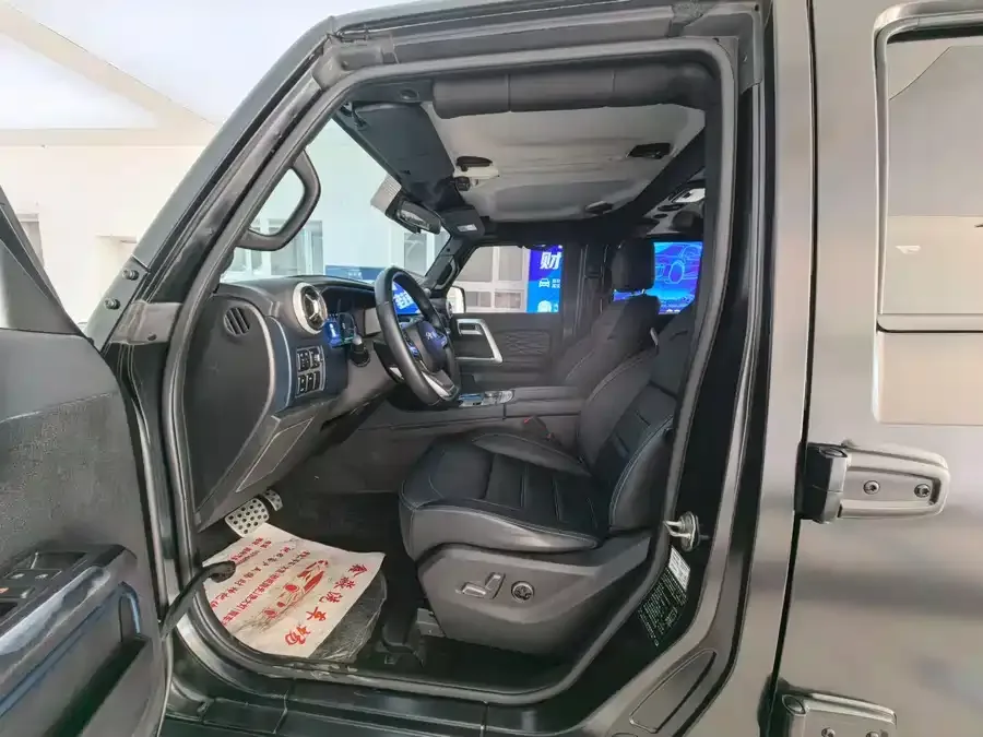 BAIC BJ40 Beijing Off-road BJ40 2021 2.0D Automatic 4WD Blade Hero Edition Knight Edition 2022 — миниатюра 4