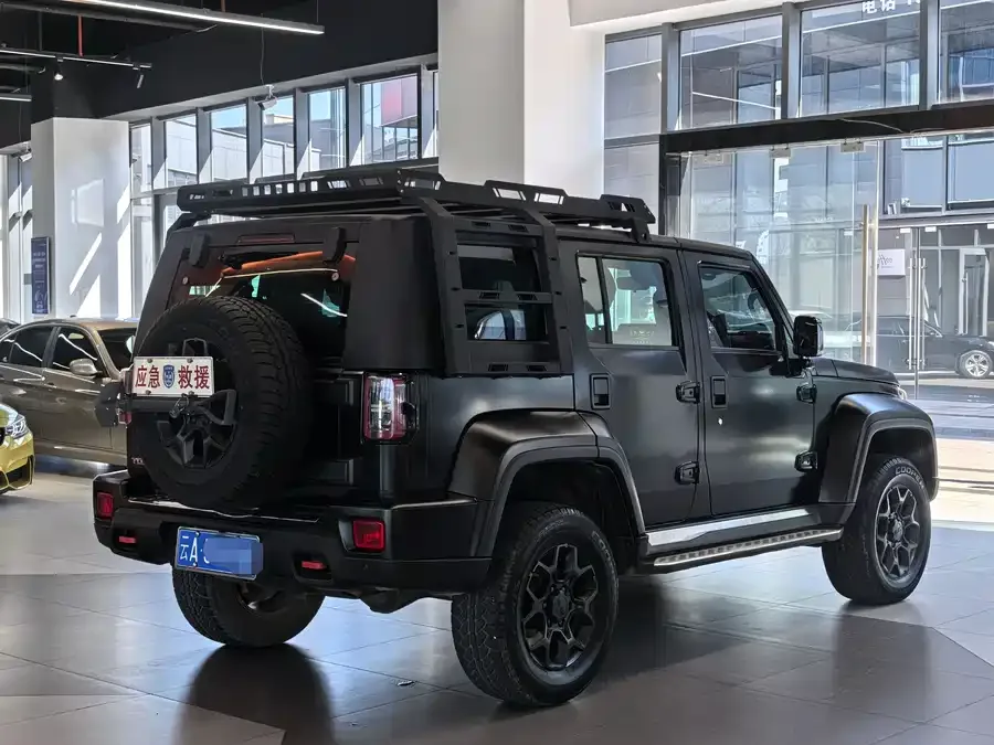 BAIC BJ40 Beijing Off-road BJ40 2021 2.0D Automatic 4WD Blade Hero Edition Knight Edition 2022 — миниатюра 3