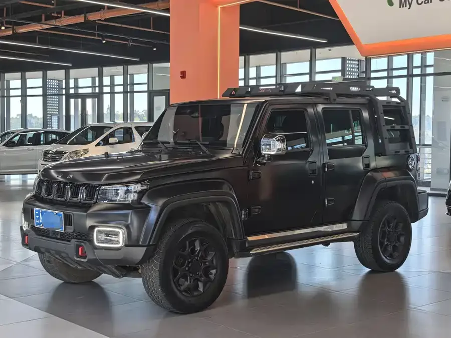 BAIC BJ40 Beijing Off-road BJ40 2021 2.0D Automatic 4WD Blade Hero Edition Knight Edition 2022 — фото 1, купить с доставкой в Москву