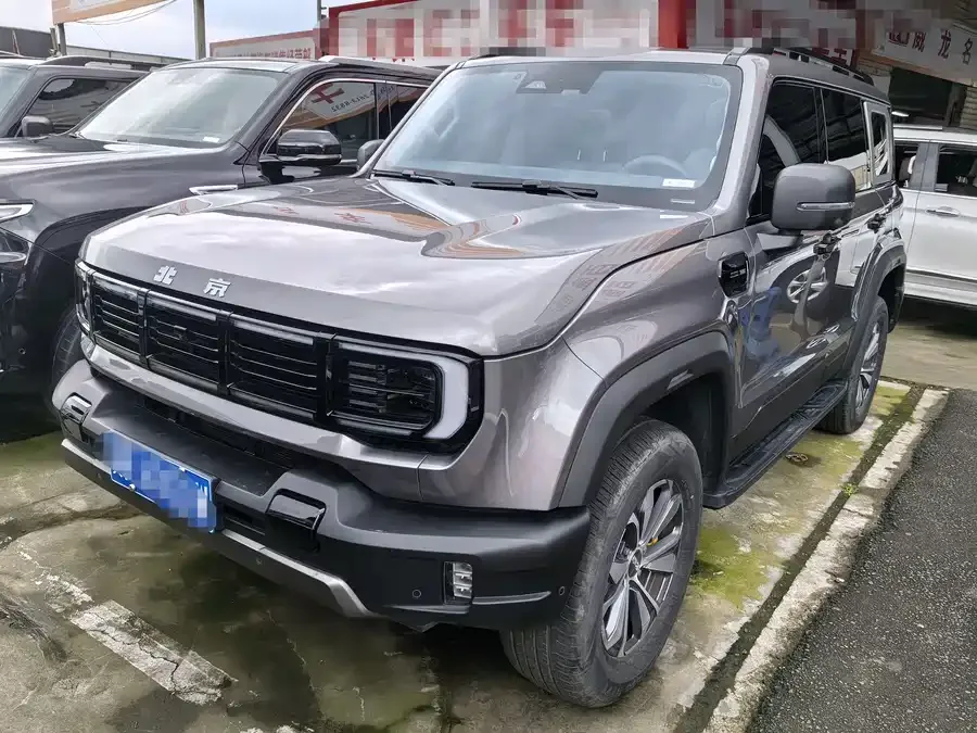 BAIC BJ40 Beijing Off-road BJ40 2024 2.0T New City Hunter Edition Pioneer Model 2024 — фото 1, купить с доставкой в Москву