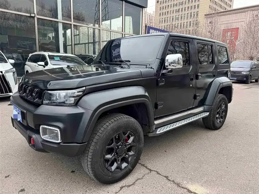 BAIC BJ40 Beijing Off-road BJ40 2024 2.0D Blade Hero Glory Edition 2025 — фото 1, купить с доставкой в Москву