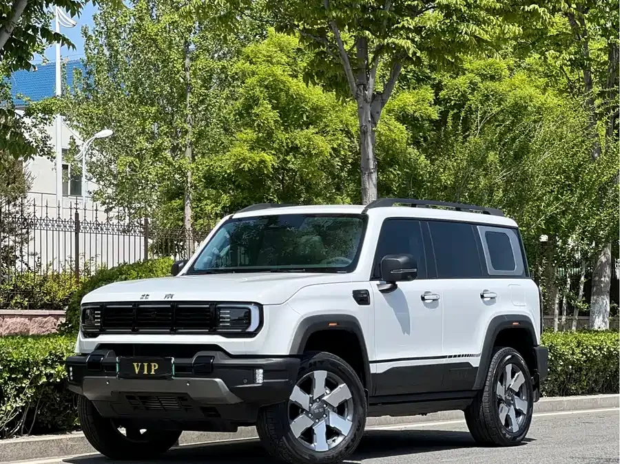 BAIC BJ40 2025