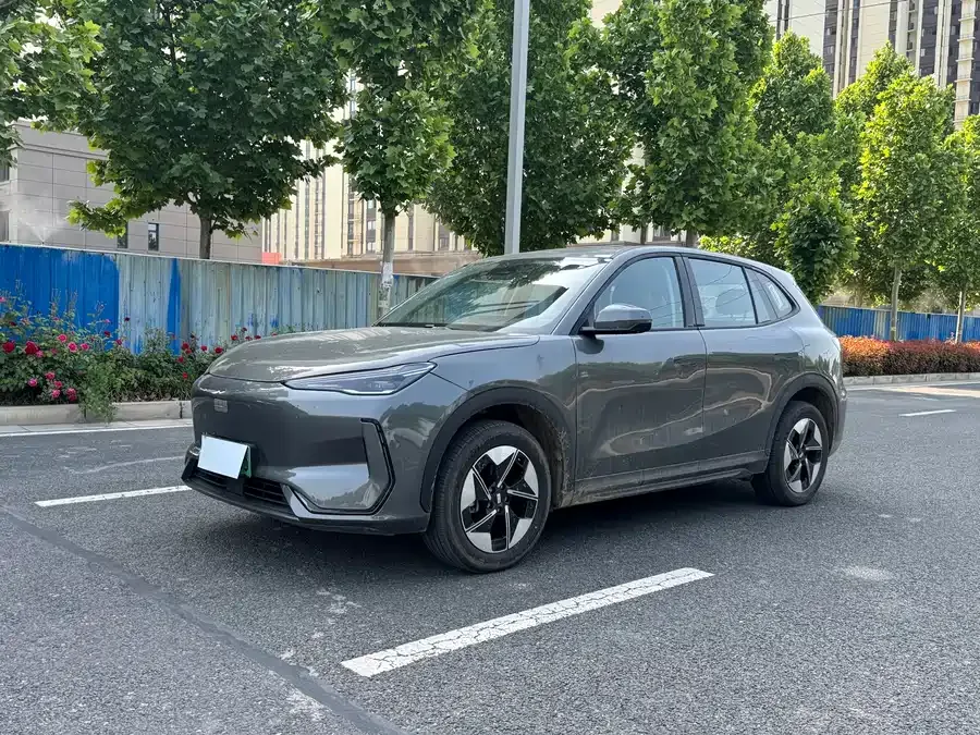 Geely Galaxy E5 Galaxy E5 2024 440km Explorer Edition 2025 — фото 1, купить с доставкой в Москву