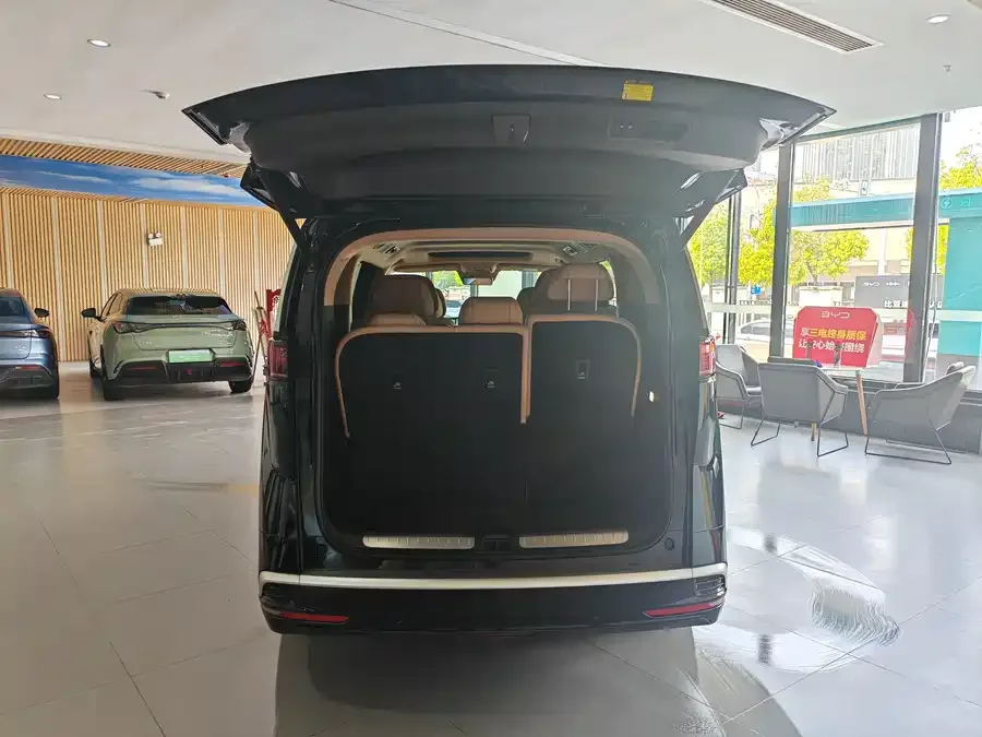 BYD D9 Denza D9 2025 DM-i Intelligent Driving Edition 1020 Four-Wheel Drive Flagship Model 2025 — миниатюра 5