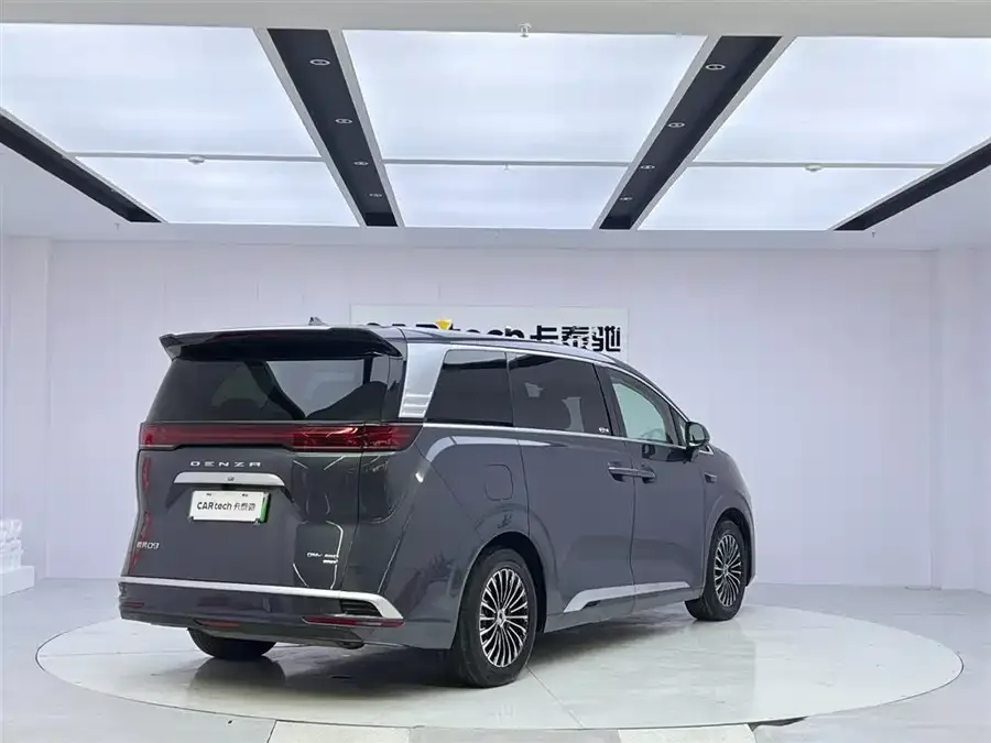 BYD D9 Denza D9 2025 DM-i Intelligent Driving Edition 1020 Four-Wheel Drive Flagship Model 2025 — миниатюра 2