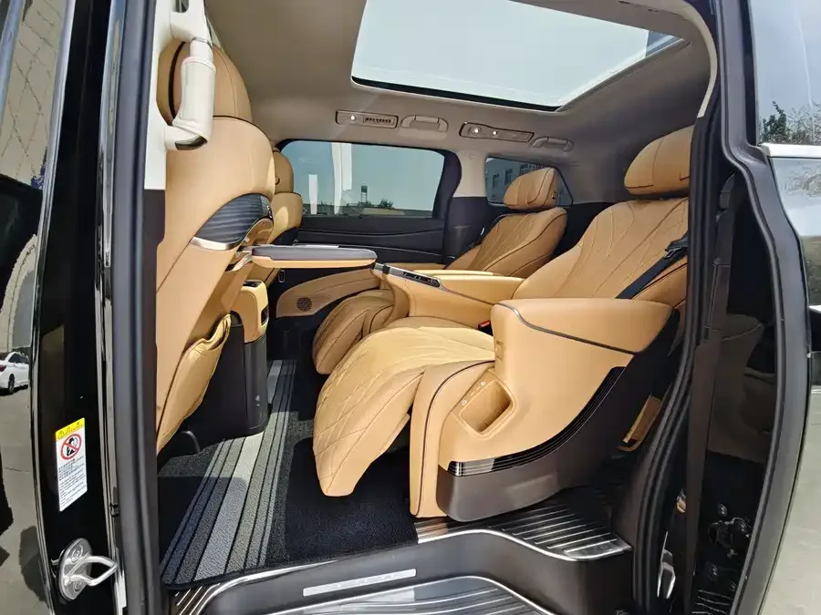 BYD D9 DENZA D9 2024 DM-i 980 4WD Premium Edition 2025 — миниатюра 4