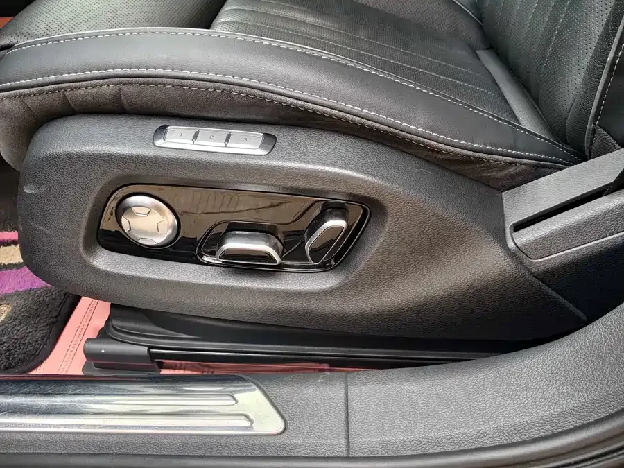 Hongqi H9 Hongqi H9 2023 2.0T Intelligent Connection Flagship Edition 2023 — миниатюра 3