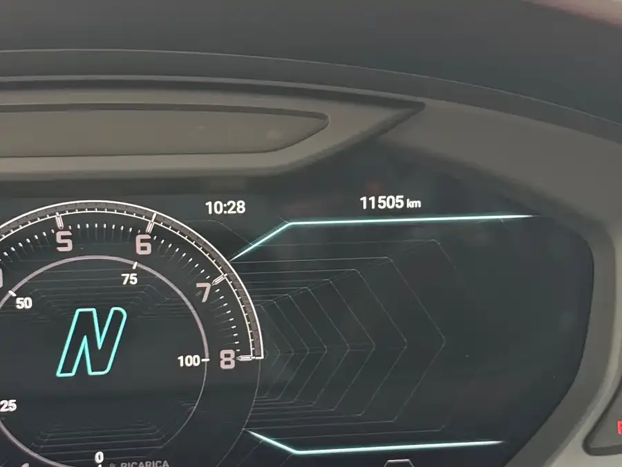 Lamborghini Urus SE Urus SE 2025 4.0T Standard Edition 2026 — миниатюра 3
