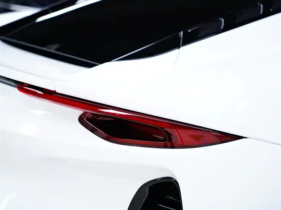 Lotus EMIRA EMIRA 2021 2.0T DCT First Edition 2024 — миниатюра 2