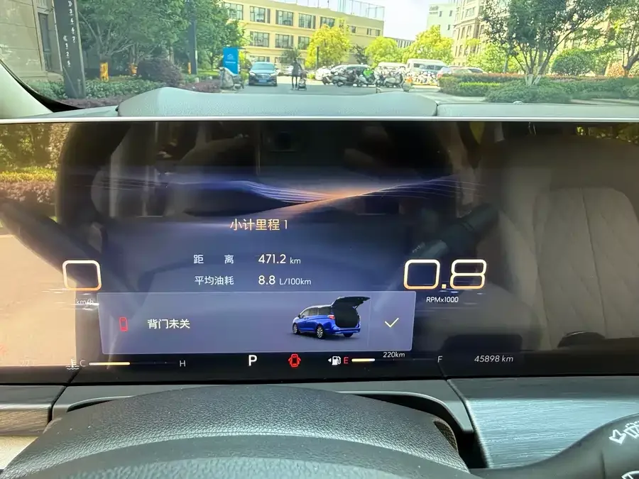 Buick GL8 2023 ES Lu Zun Comfort Edition 2024 — миниатюра 4