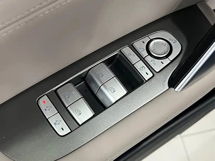 BYD Tang New Energy Tang New Energy 2024 DM-i Honor Edition 112KM Flagship Model 2024 — миниатюра 5