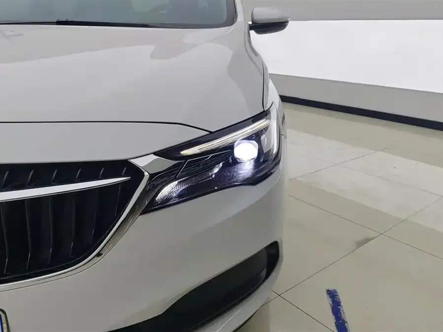 Buick GL6 2021 323T Mild Hybrid Connected Luxury Edition 2023 — миниатюра 2