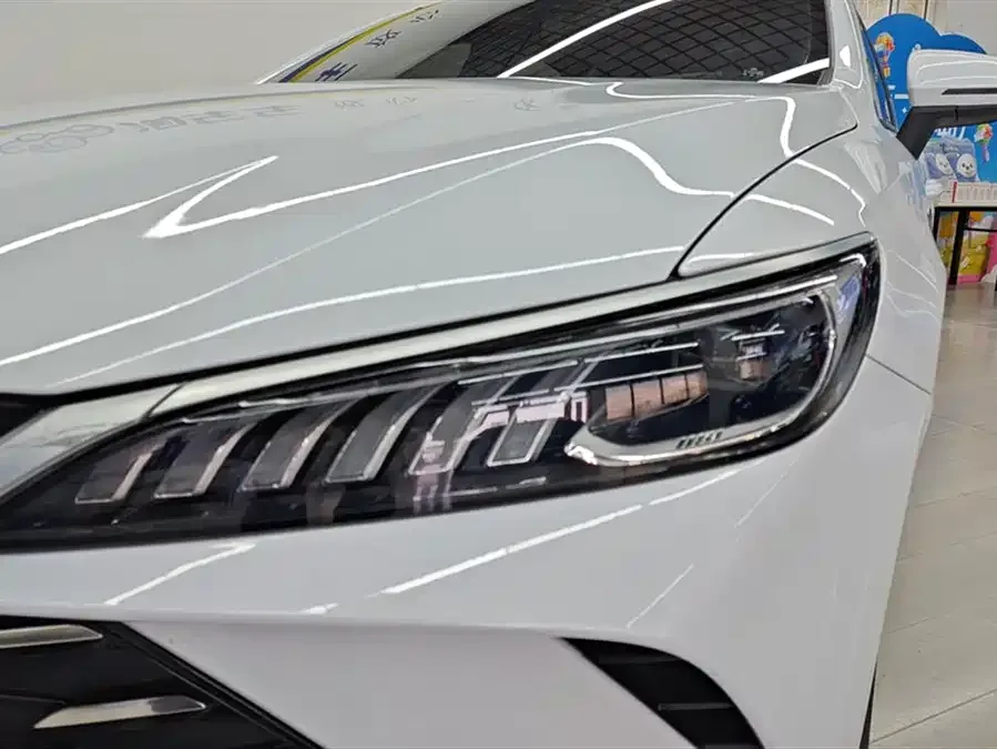 BYD Qin PLUS Qin PLUS 2025 DM-i Intelligent Driving Edition 55KM Leading Edition 2025 — миниатюра 2