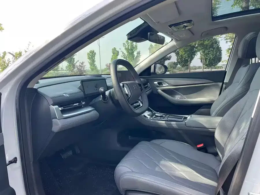 Geely Galaxy A7 Galaxy A7 2025 EM-i 150km Premium Edition 2025 — миниатюра 4