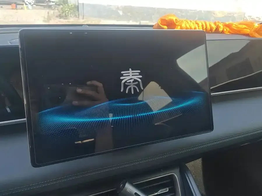 BYD Qin L Qin L 2025 DM-i Intelligent Driving Edition 80KM Leading Edition 2025 — миниатюра 4