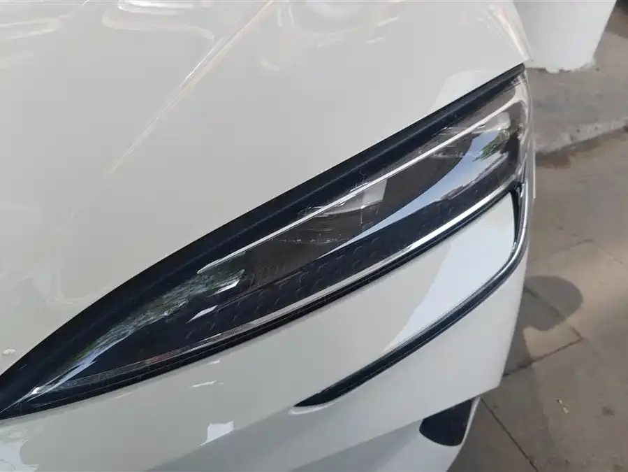 BYD seal 07 DM-i Seal 07 DM-i 2025 DM-i 1.5L 125km Luxury 2024 — миниатюра 2