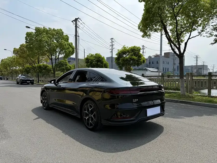 BYD Second-hand Han 2023 DM-i Champion Edition 200KM Flagship 2023 — миниатюра 4