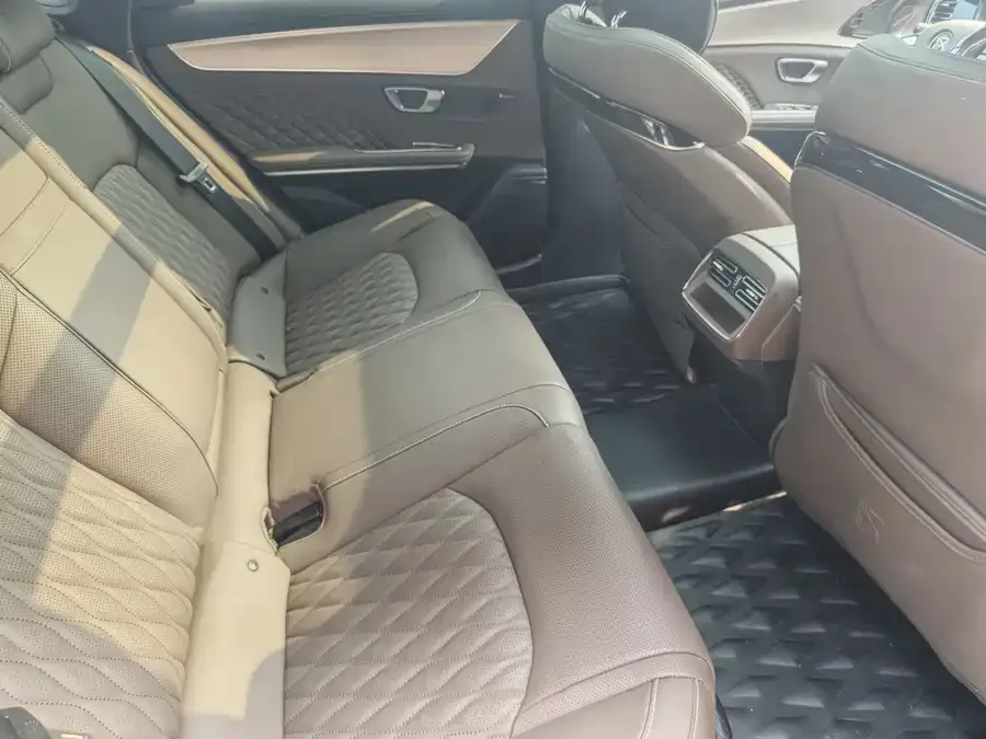 BYD Second-hand Han 2022 DM-i 121KM Premium Edition 2023 — миниатюра 5