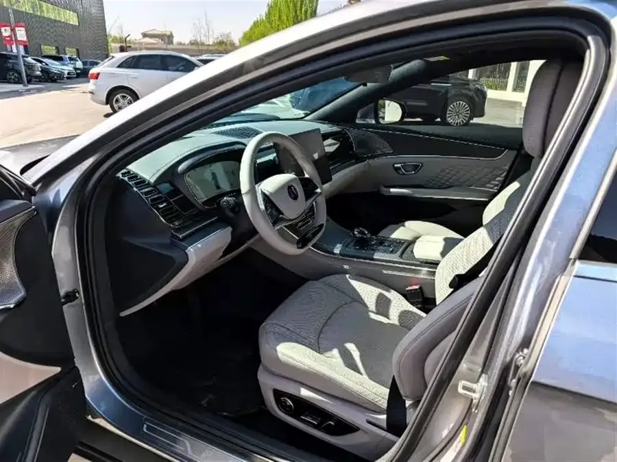 BYD Second-hand Han 2024 DM-i Honor Edition 121KM Elite 2024 — миниатюра 5