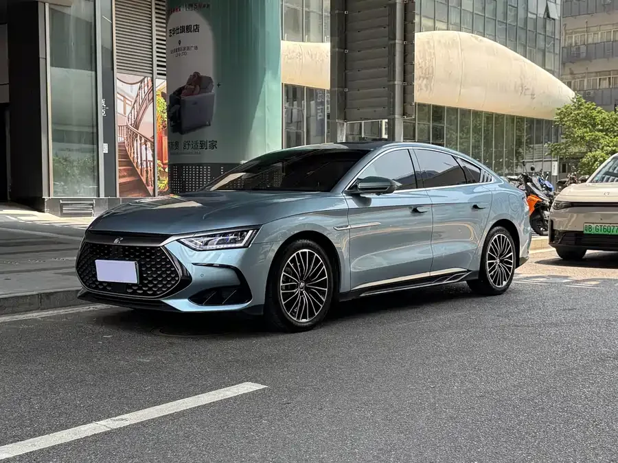 BYD Second-hand Han 2023 DM-i Champion Edition 121KM Prestige Edition 2023 — фото 1, купить с доставкой в Москву