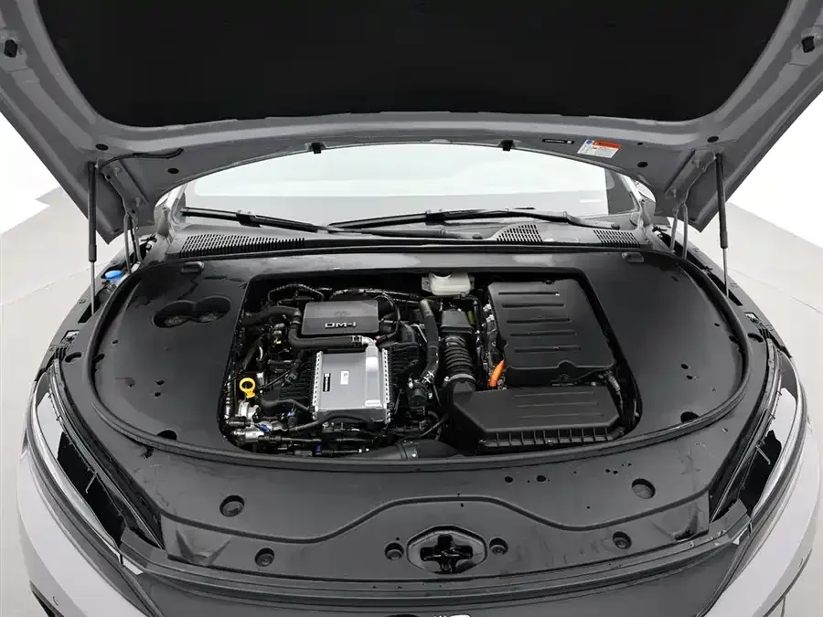 BYD Second-hand Han 2025 DM-i Intelligent Driving Edition 125KM LiDAR Flagship Model 2025 — миниатюра 4