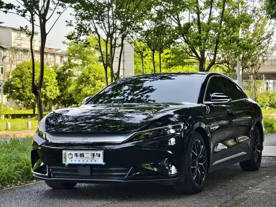 BYD Second-hand Han 2025 DM-i 125KM Premium Edition 2025 — миниатюра 3