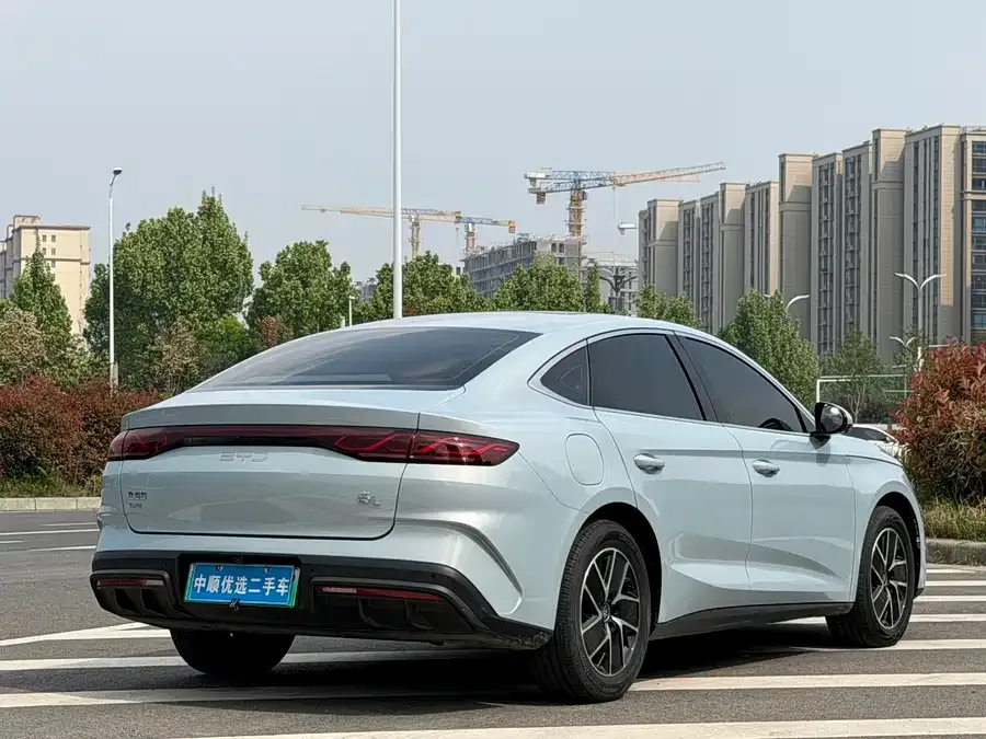 BYD Qin L Qin L 2024 DM-i 120KM Beyond Edition 2024 — миниатюра 5