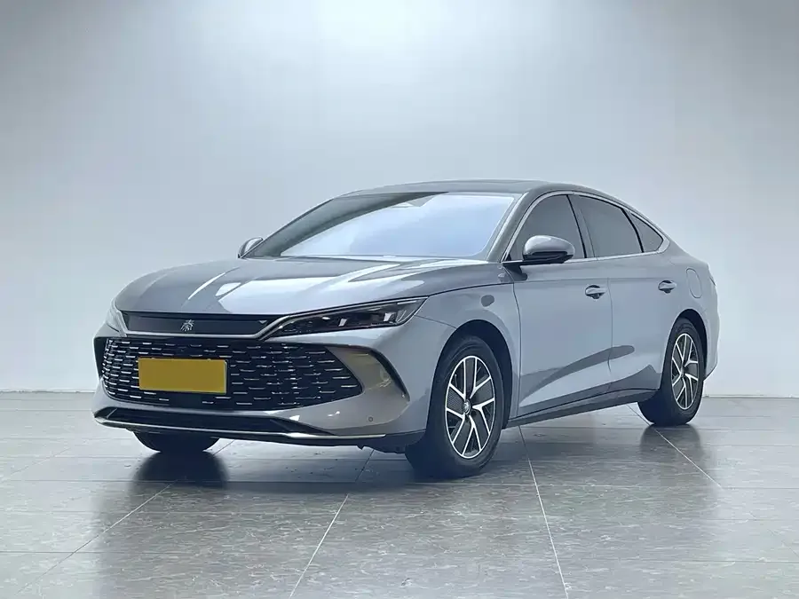 BYD Qin L Qin L 2024 DM-i 120KM Beyond Edition 2024 — фото 1, купить с доставкой в Москву