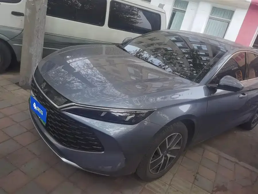 BYD Qin L Qin L 2024 DM-i 120KM Leading Edition 2025 — фото 1, купить с доставкой в Москву