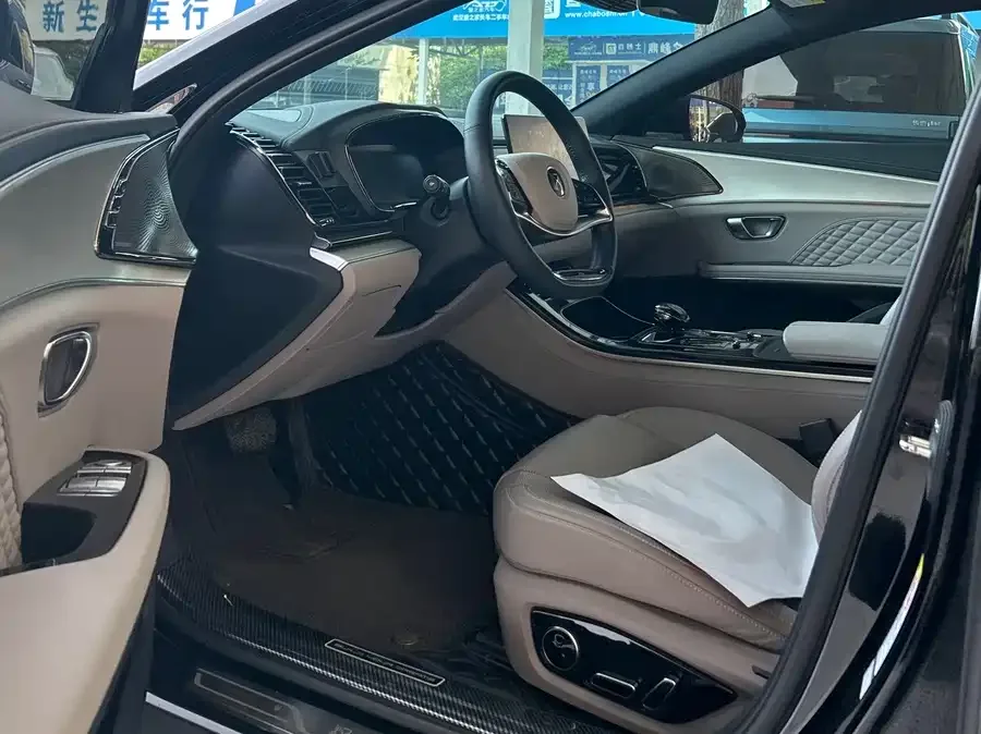 BYD Second-hand Han 2024 DM-i Honor Edition 121KM Premium Edition 2024 — миниатюра 4