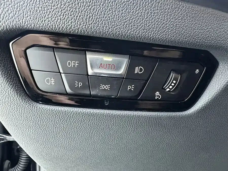 BMW 3 Series BMW 3 Series 2023 320Li M Sport Package 2023 — миниатюра 5