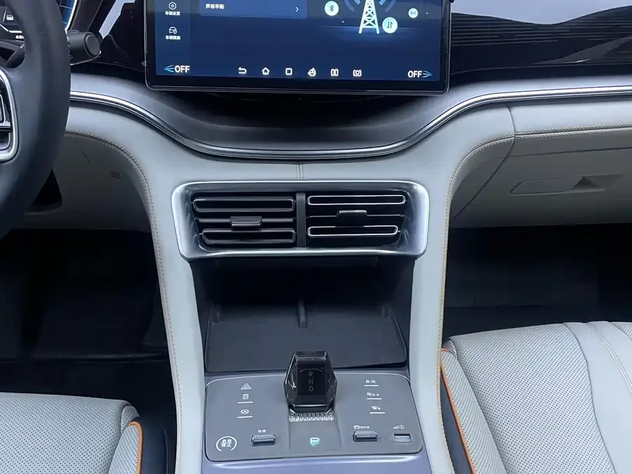 BYD Song PLUS New Energy Song PLUS New Energy 2024 Honor Edition EV 520km Flagship Model 2024 — миниатюра 5